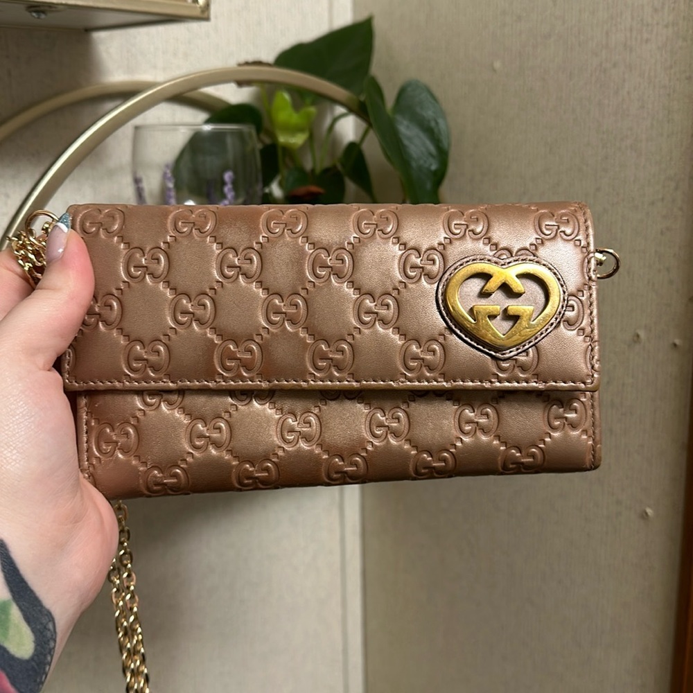 Rose gold Gucci wallet purse